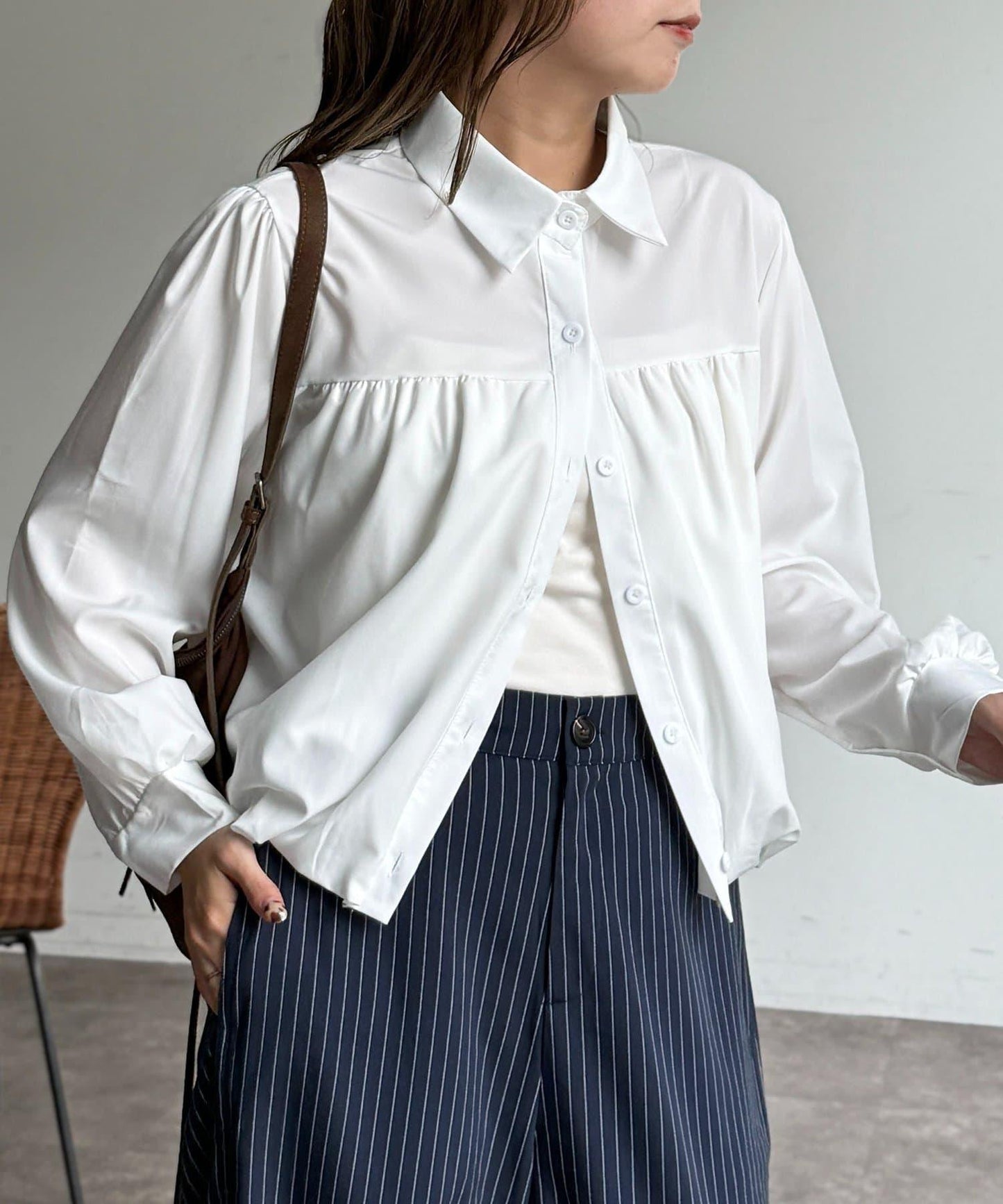 短款蓬鬆廓形襯衫