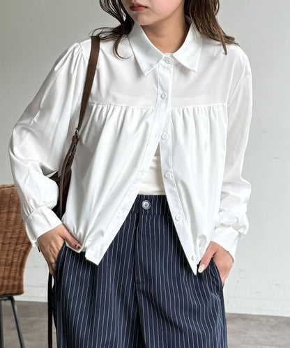 短款蓬鬆廓形襯衫