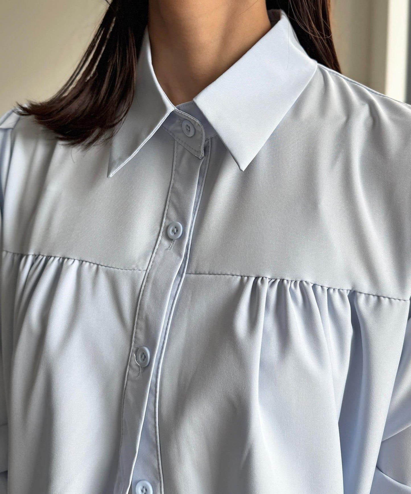 短款蓬鬆廓形襯衫