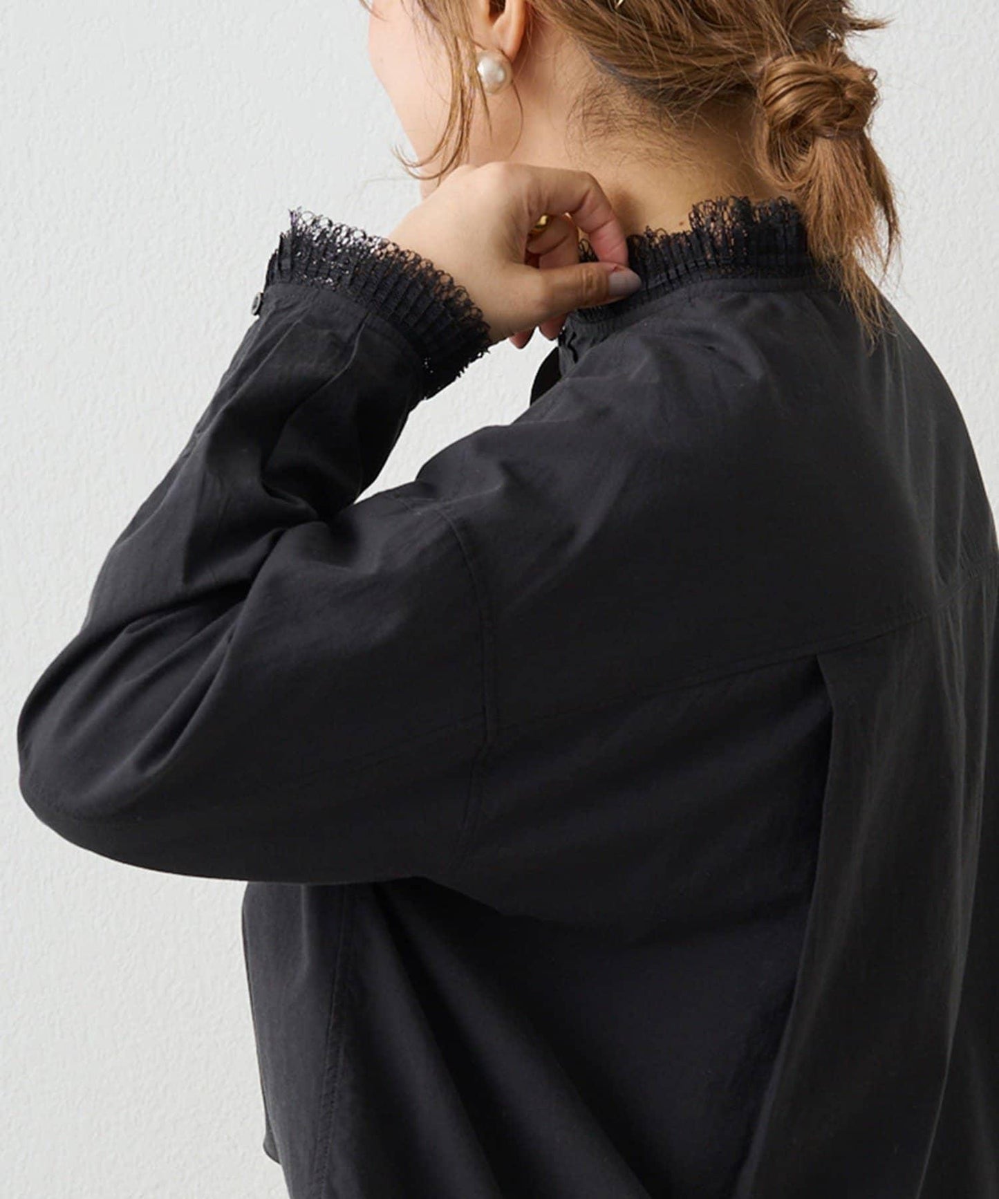 領口袖部褶皺蕾絲襯衫