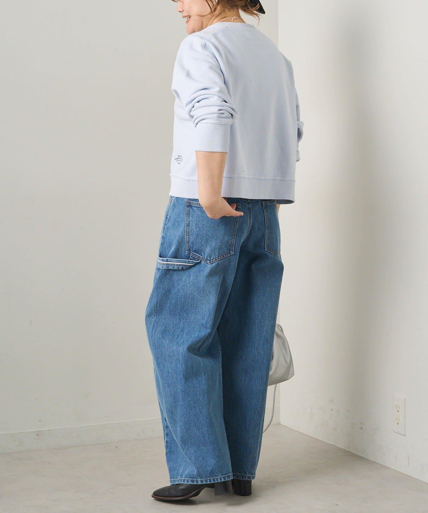 標誌刺繡短款衛衣