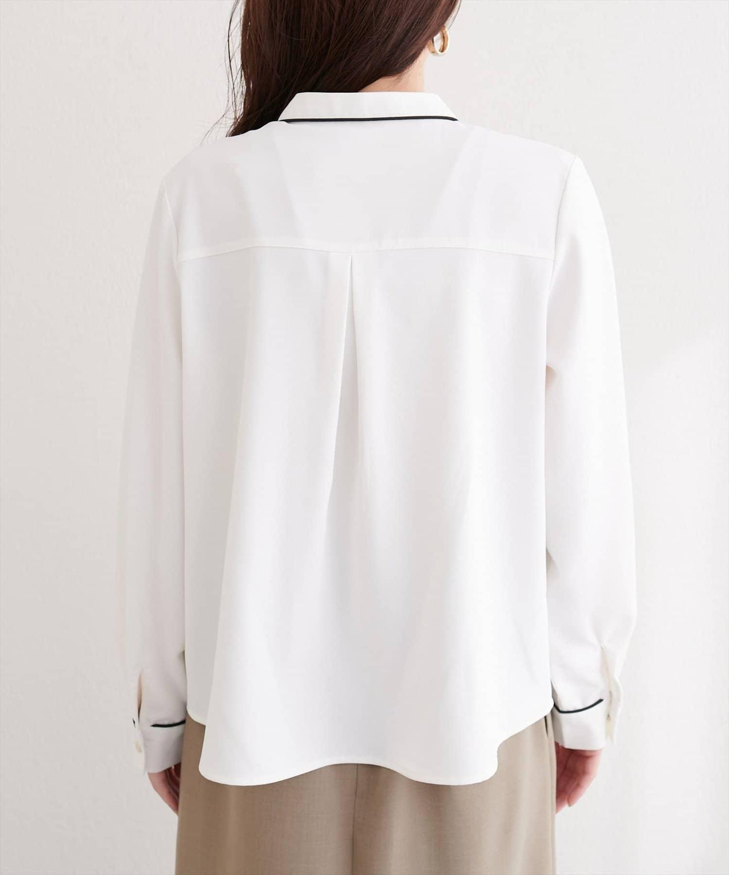 立領滾邊襯衫