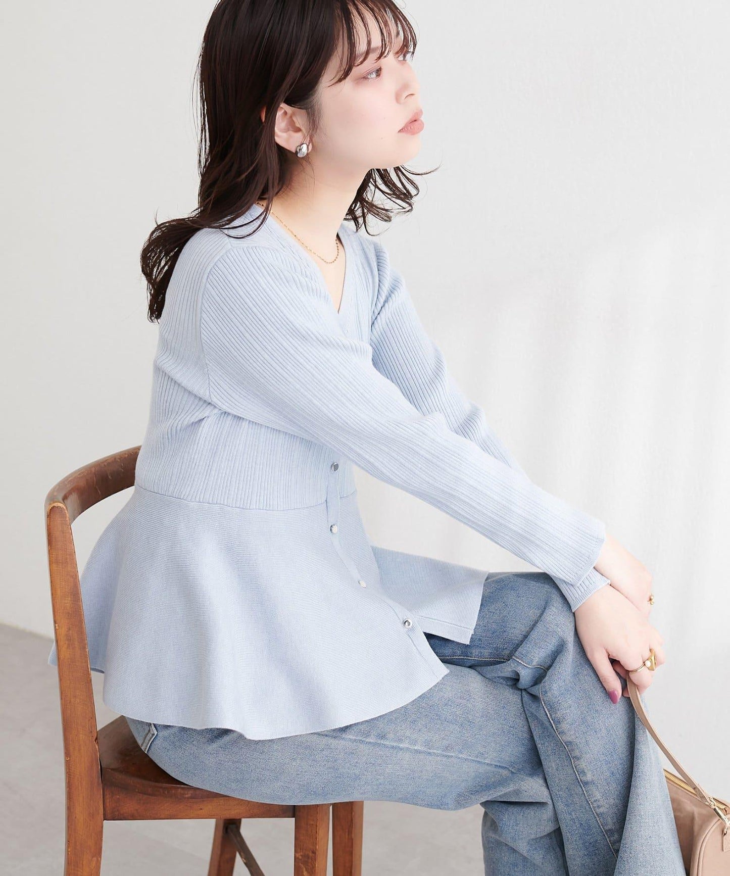 隨機羅紋 V 領 荷葉擺 針織開衫