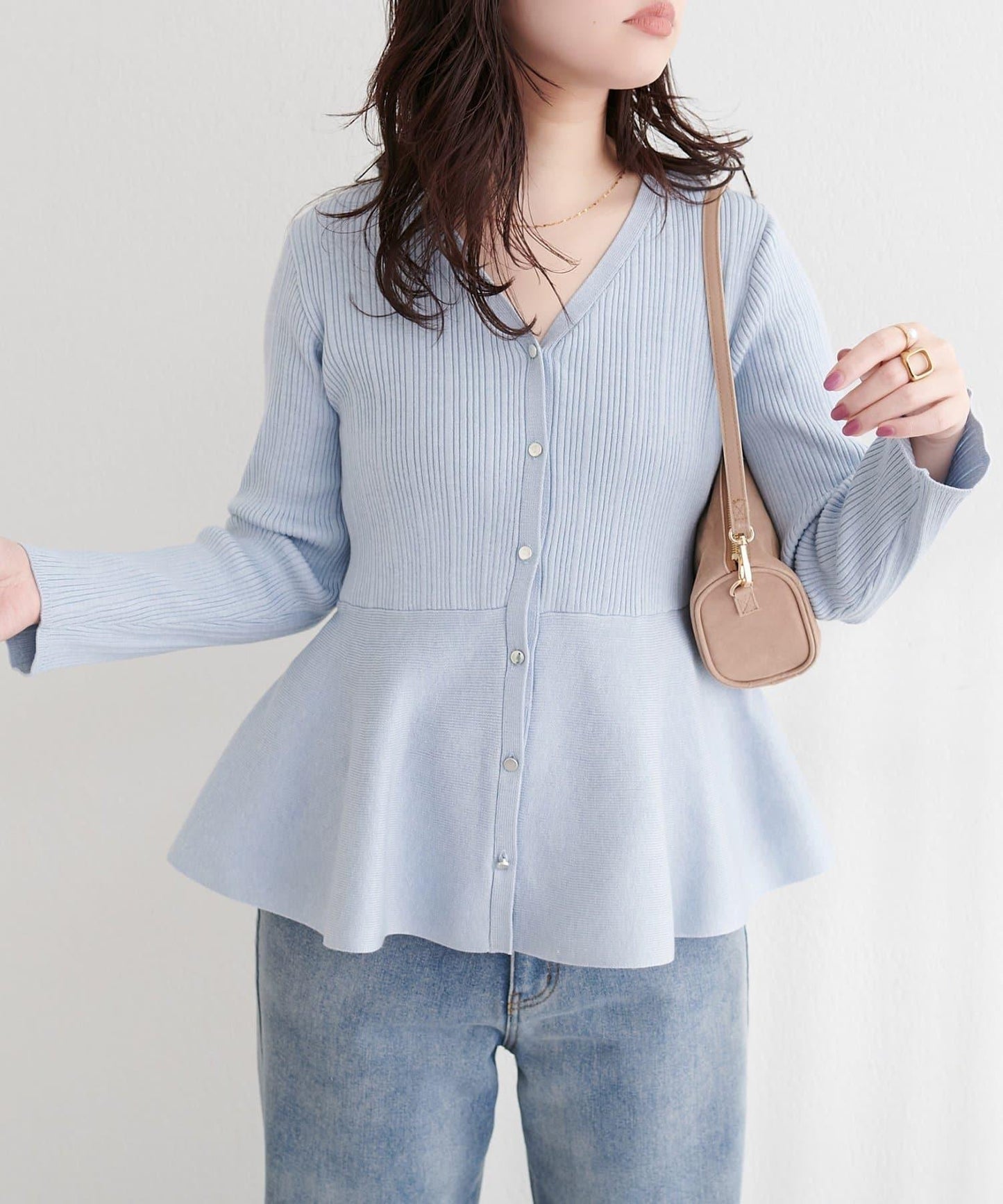 隨機羅紋 V 領 荷葉擺 針織開衫