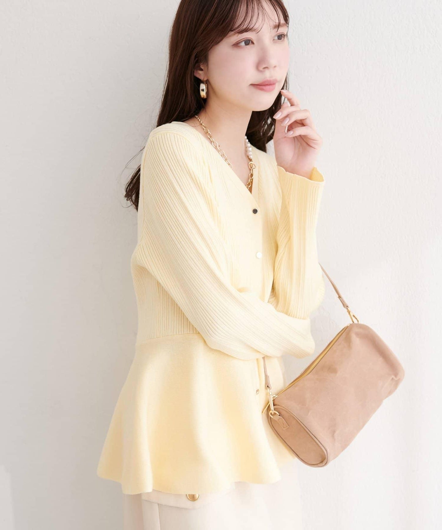 隨機羅紋 V 領 荷葉擺 針織開衫