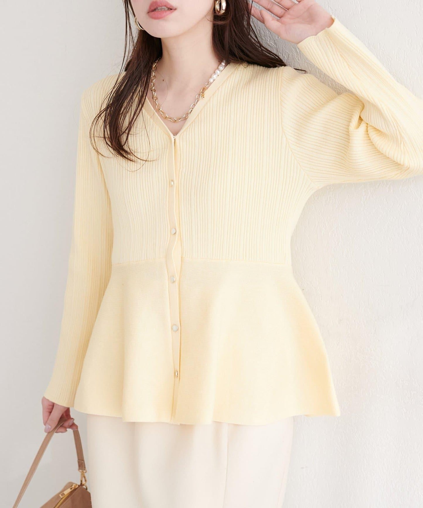 隨機羅紋 V 領 荷葉擺 針織開衫