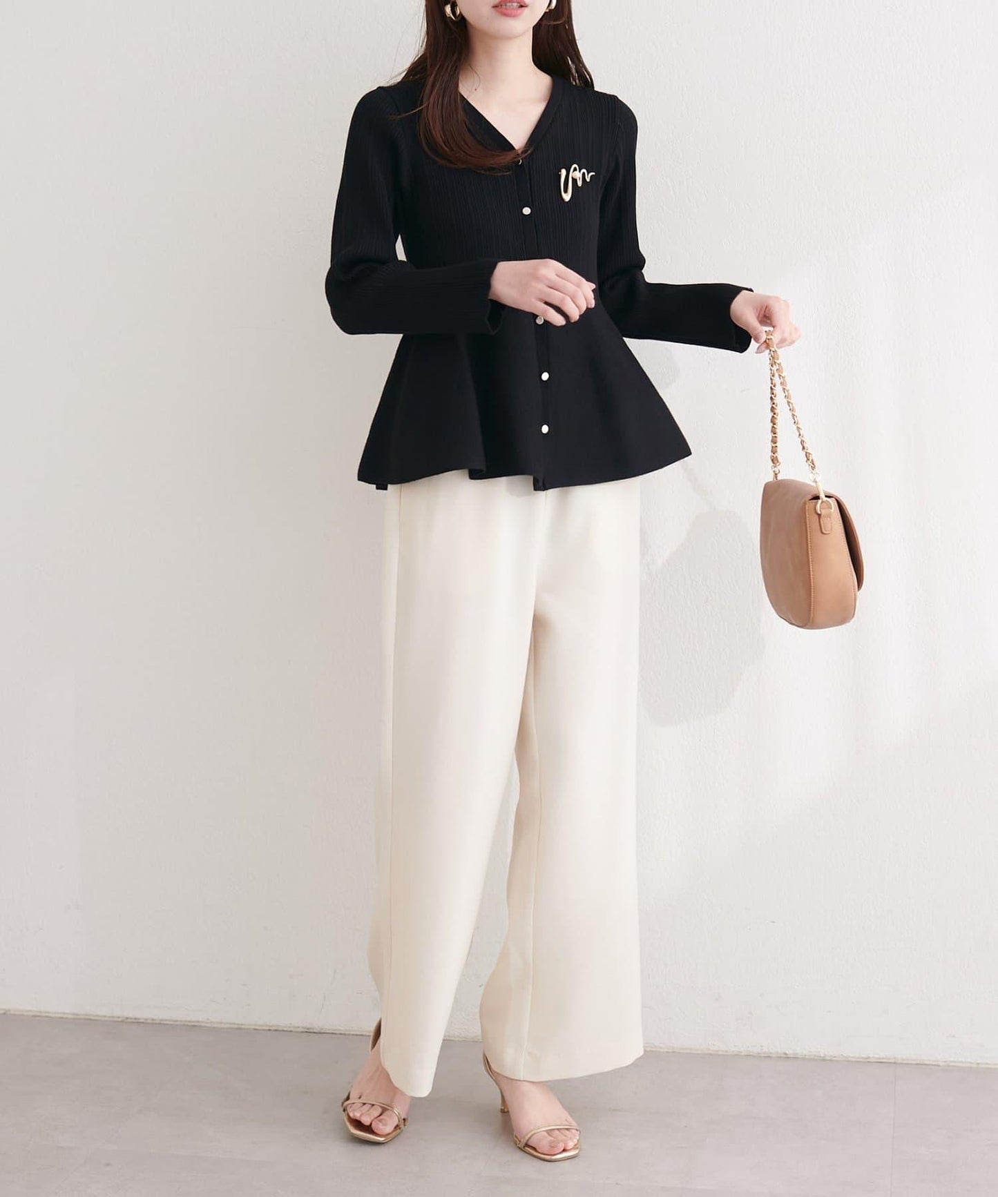 隨機羅紋 V 領 荷葉擺 針織開衫