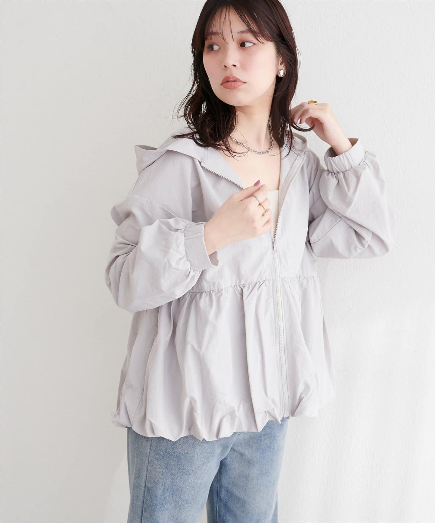 皺感尼龍泡泡廓形荷葉下襬連帽外套