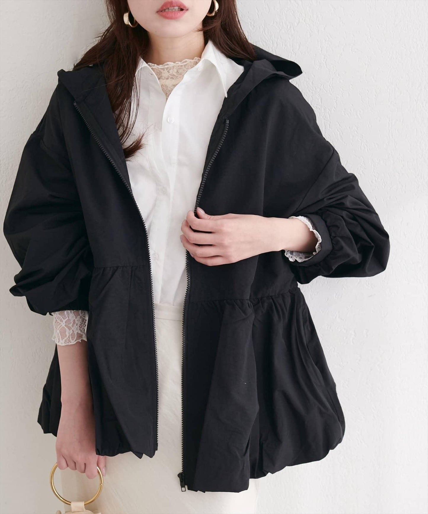 皺感尼龍泡泡廓形荷葉下襬連帽外套