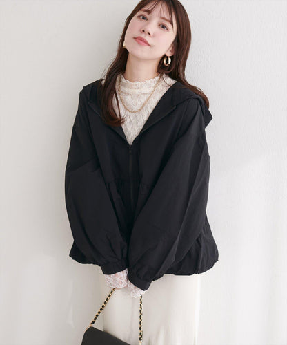 皺感尼龍泡泡廓形荷葉下襬連帽外套