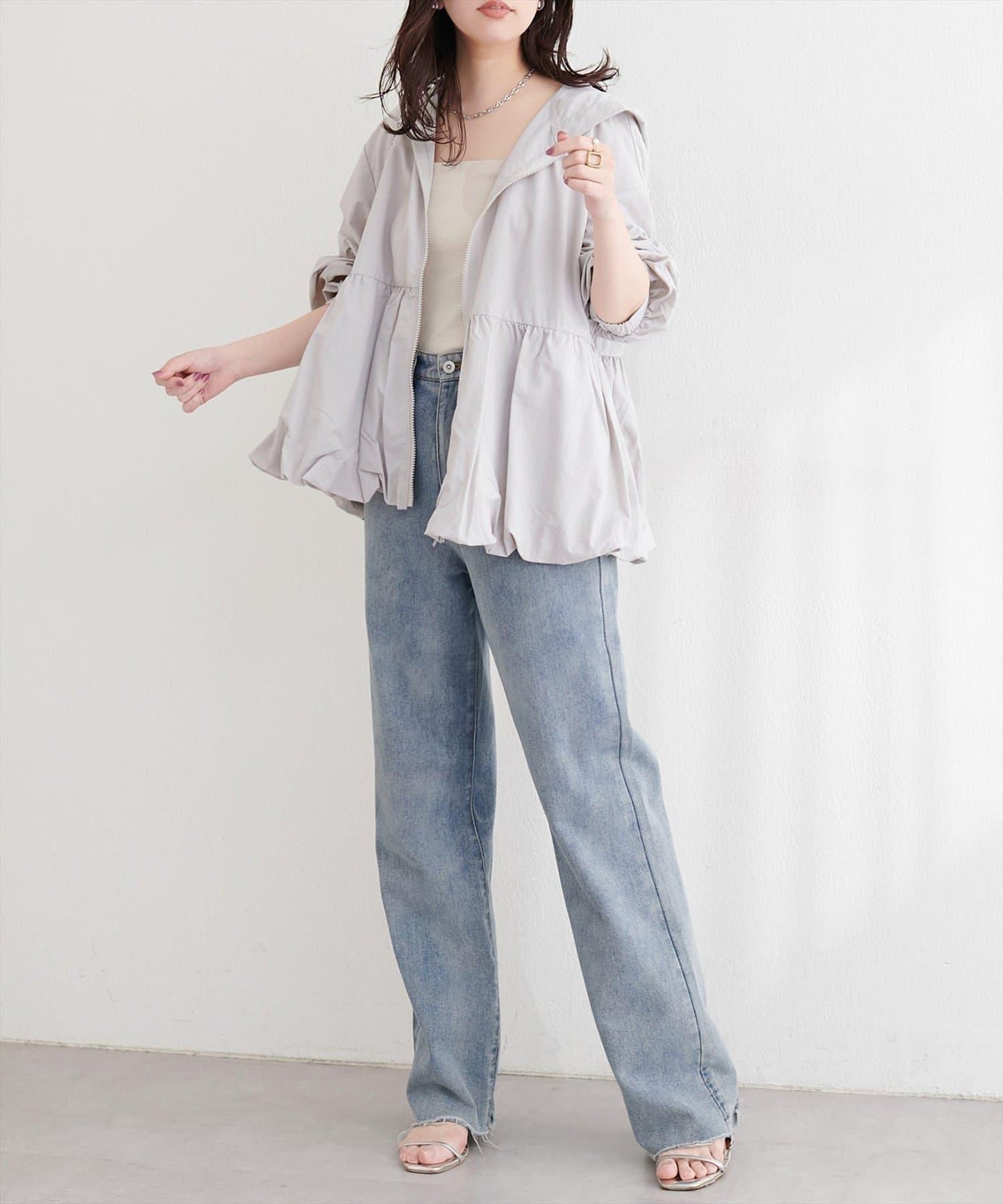 皺感尼龍泡泡廓形荷葉下襬連帽外套