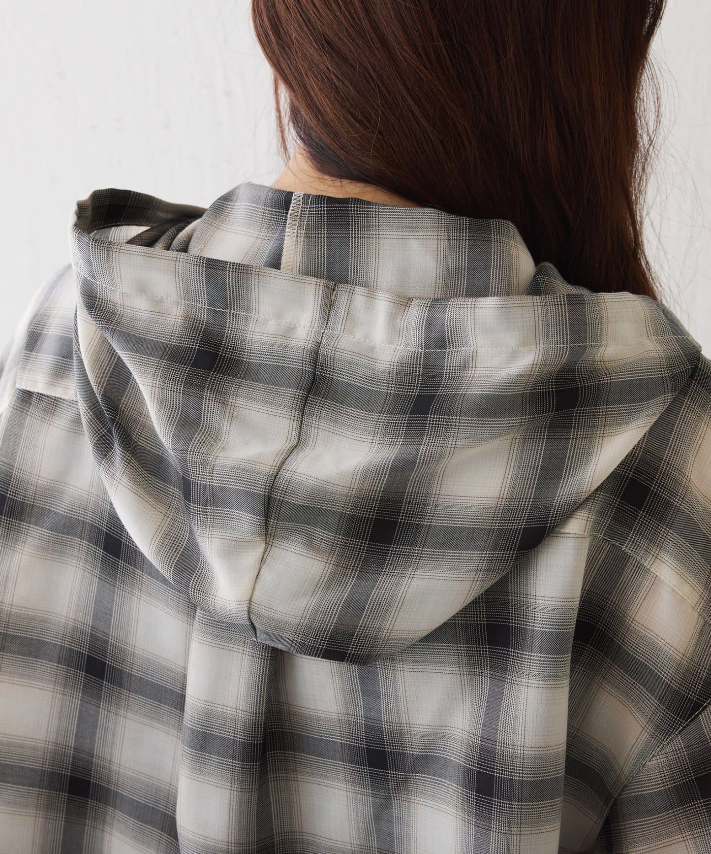 格紋連帽短款襯衫