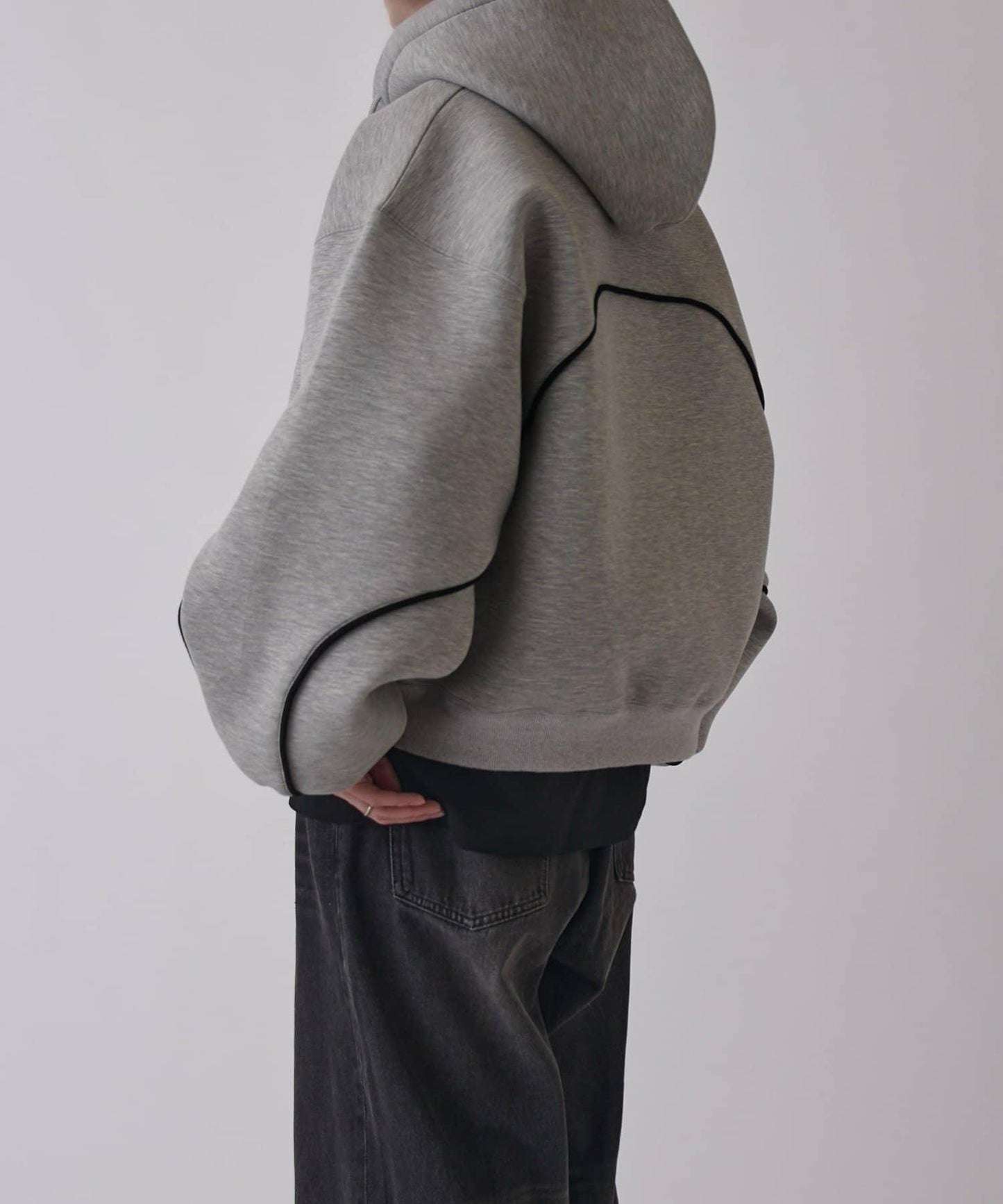 Neucon 立體滾邊拉鍊連帽衛衣