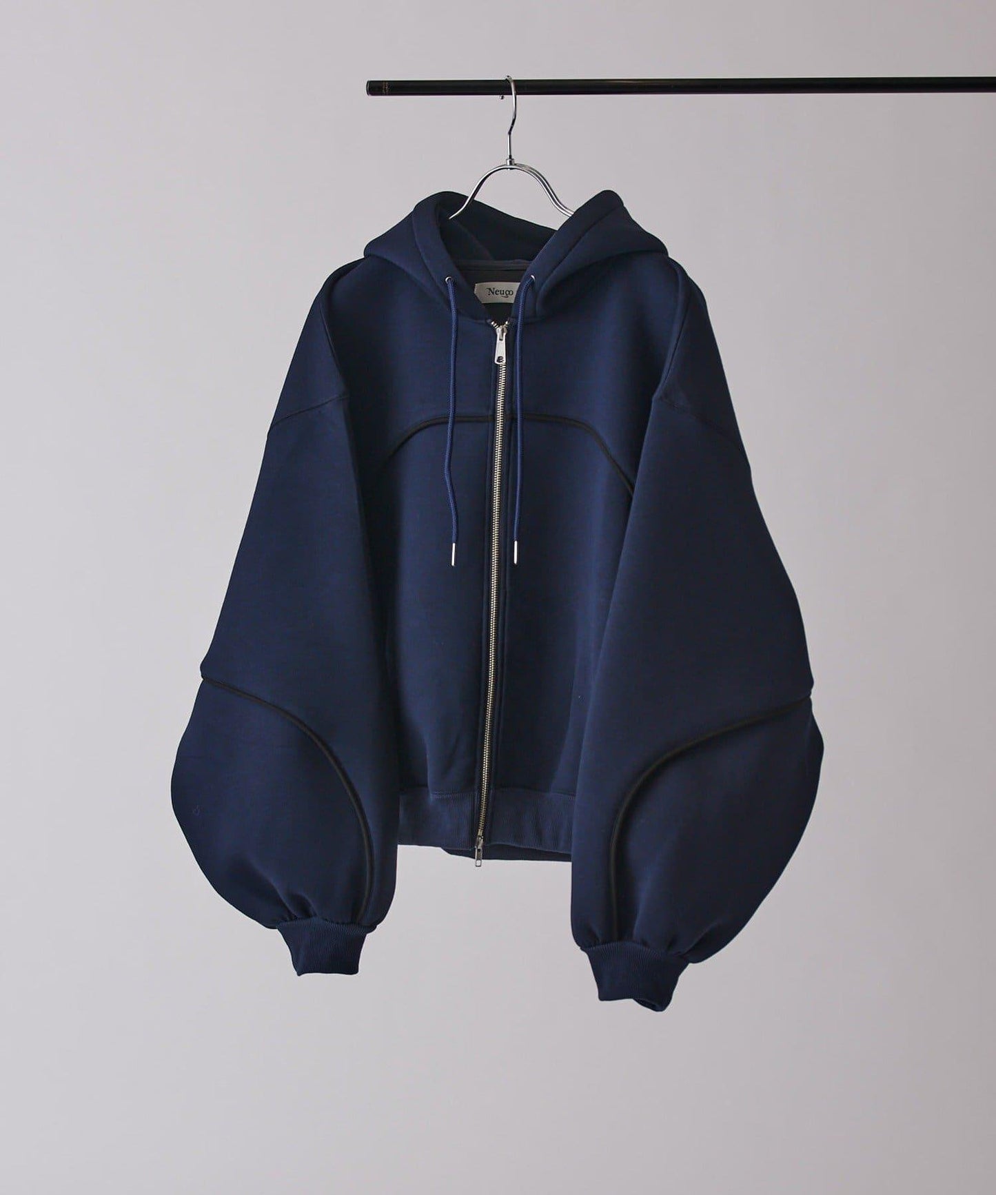 Neucon 立體滾邊拉鍊連帽衛衣