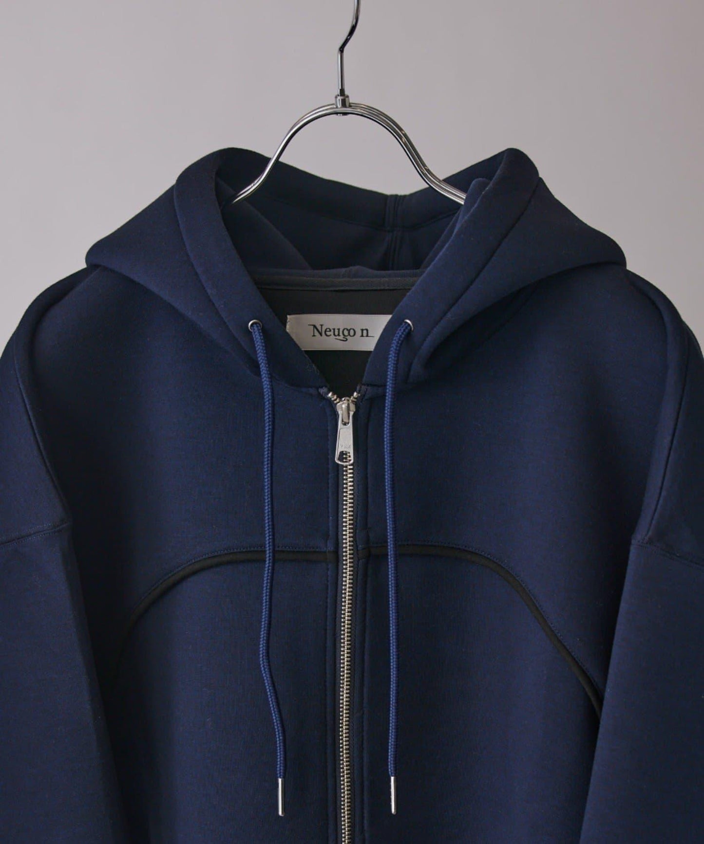 Neucon 立體滾邊拉鍊連帽衛衣