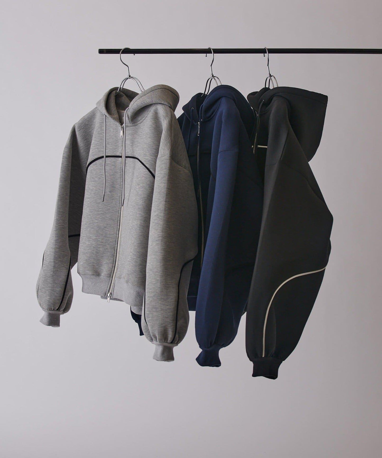 Neucon 立體滾邊拉鍊連帽衛衣