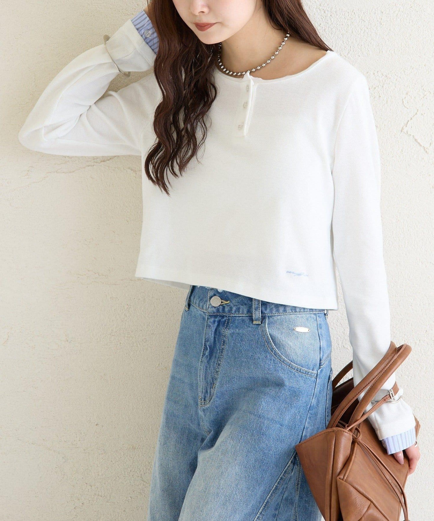 小短款亨利領長袖T恤