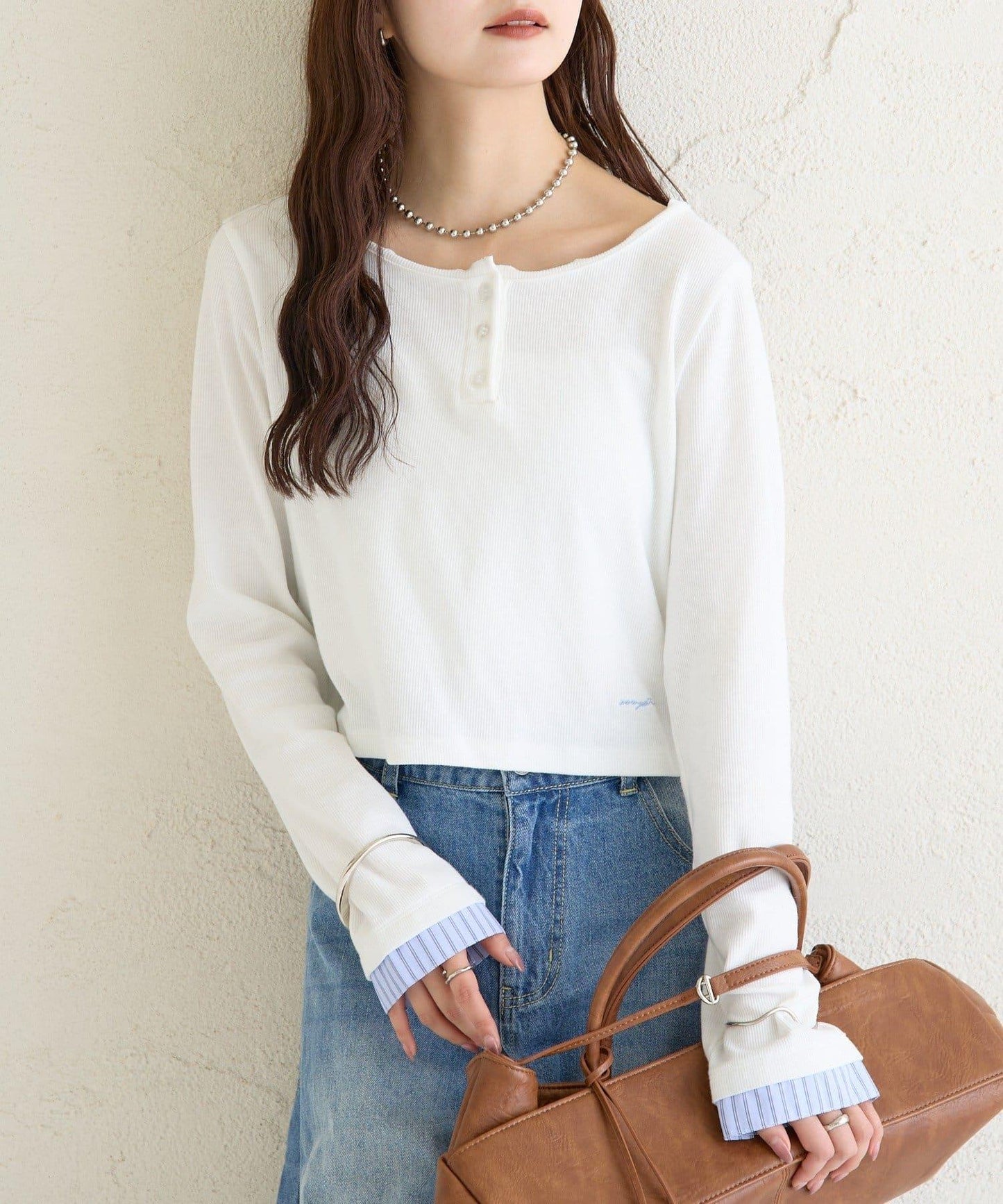 小短款亨利領長袖T恤