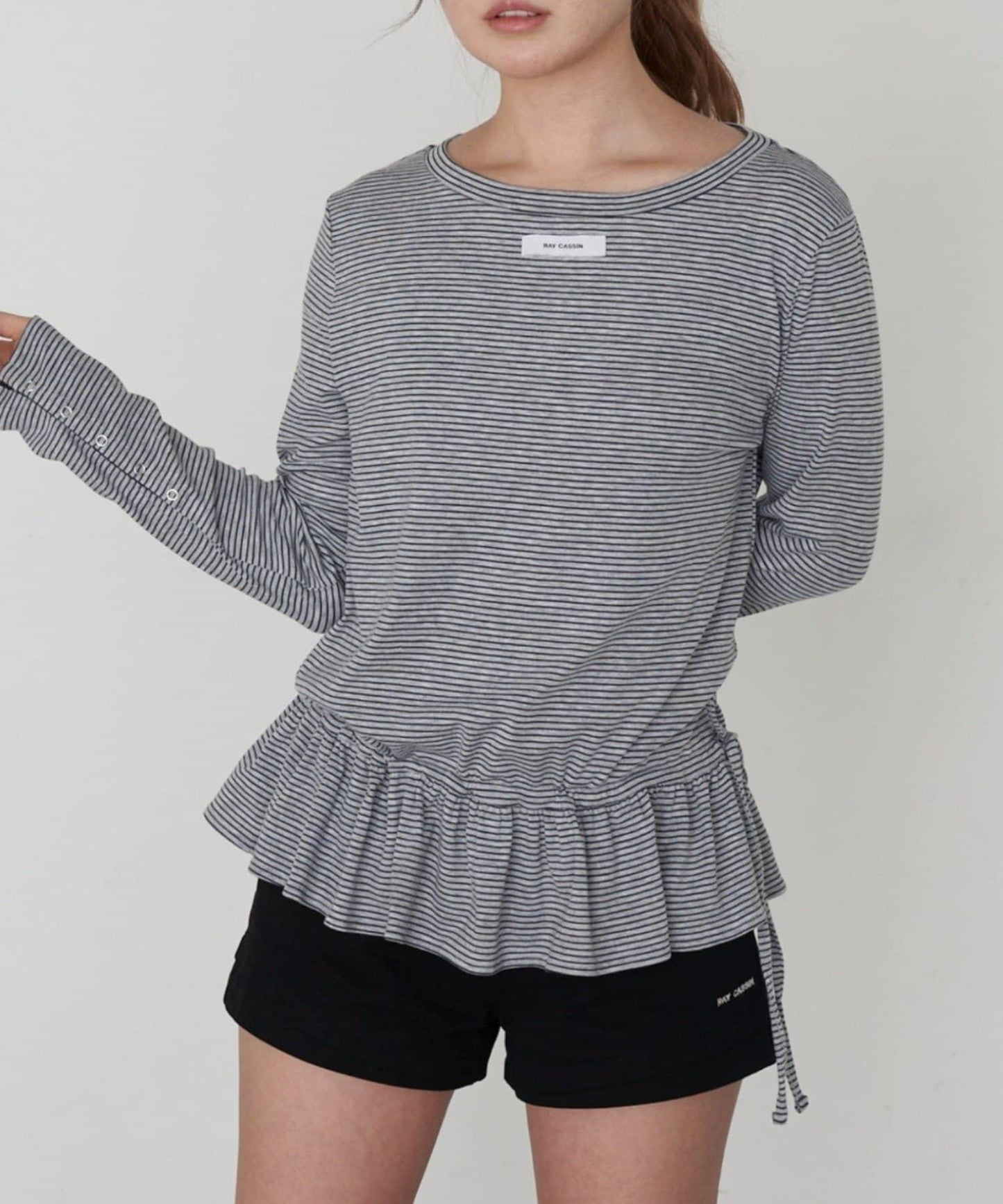 荷葉擺設計長袖T恤