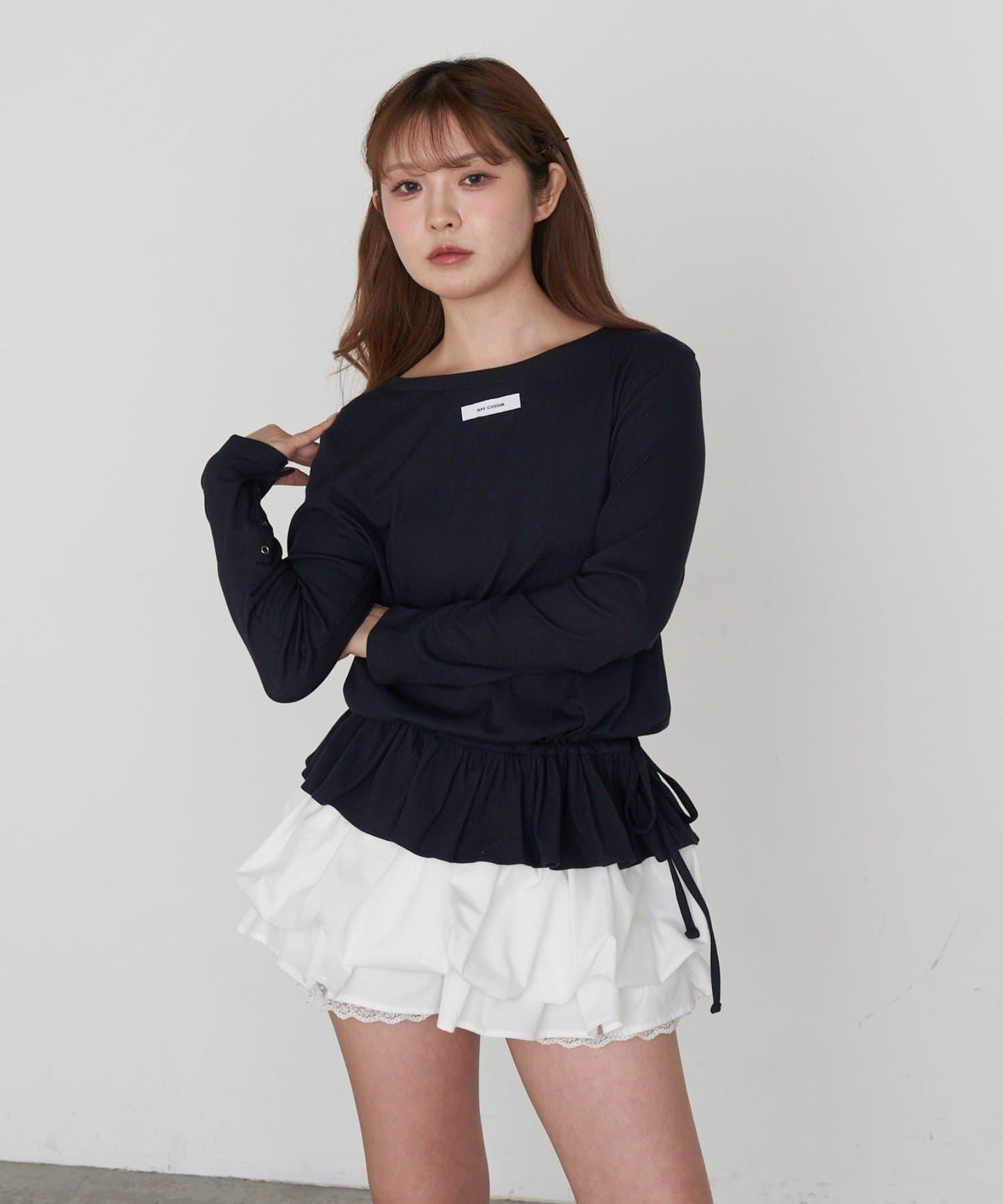 荷葉擺設計長袖T恤