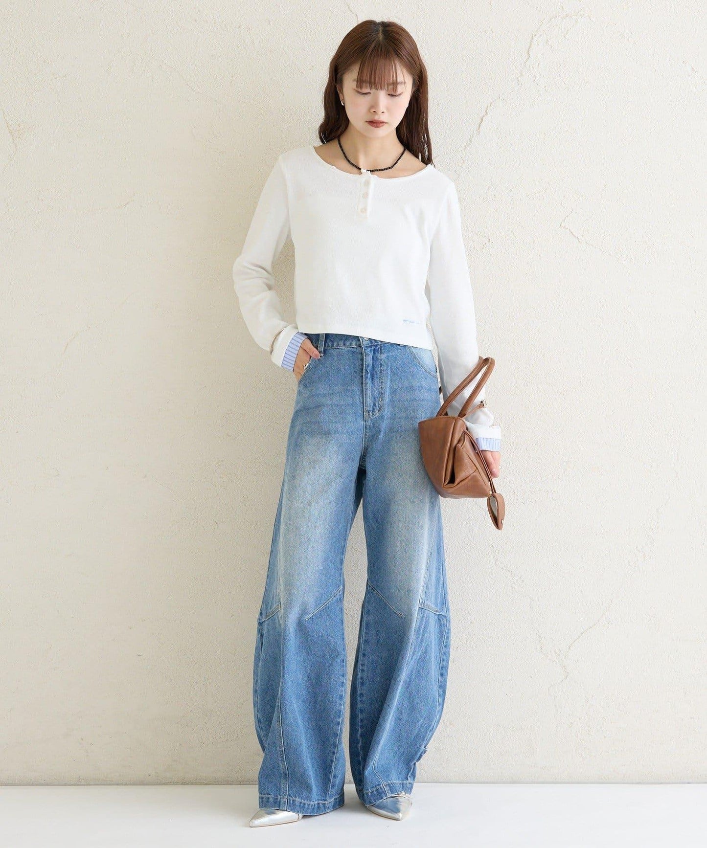 小短款亨利領長袖T恤