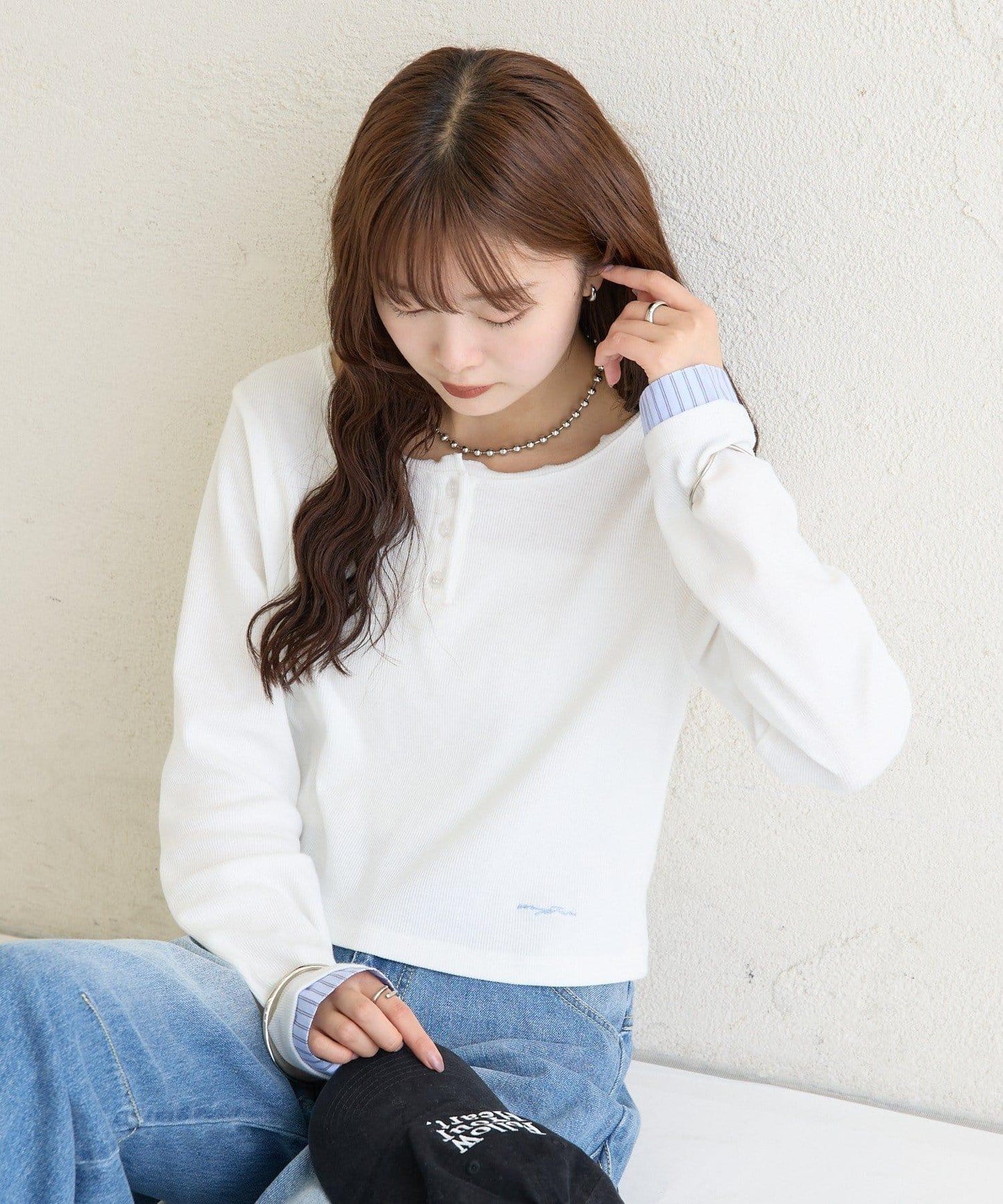 小短款亨利領長袖T恤