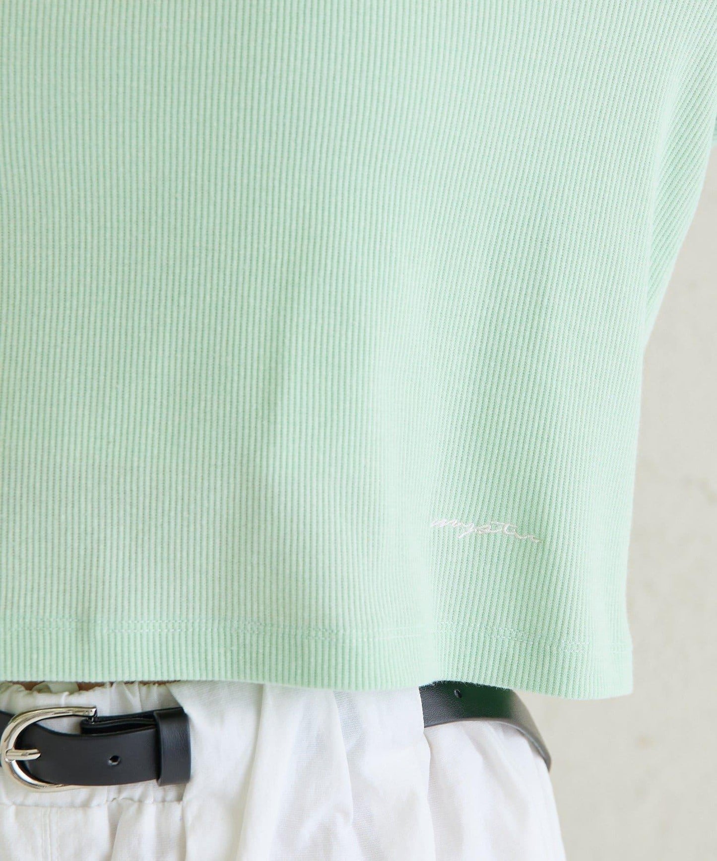 小短款亨利領長袖T恤