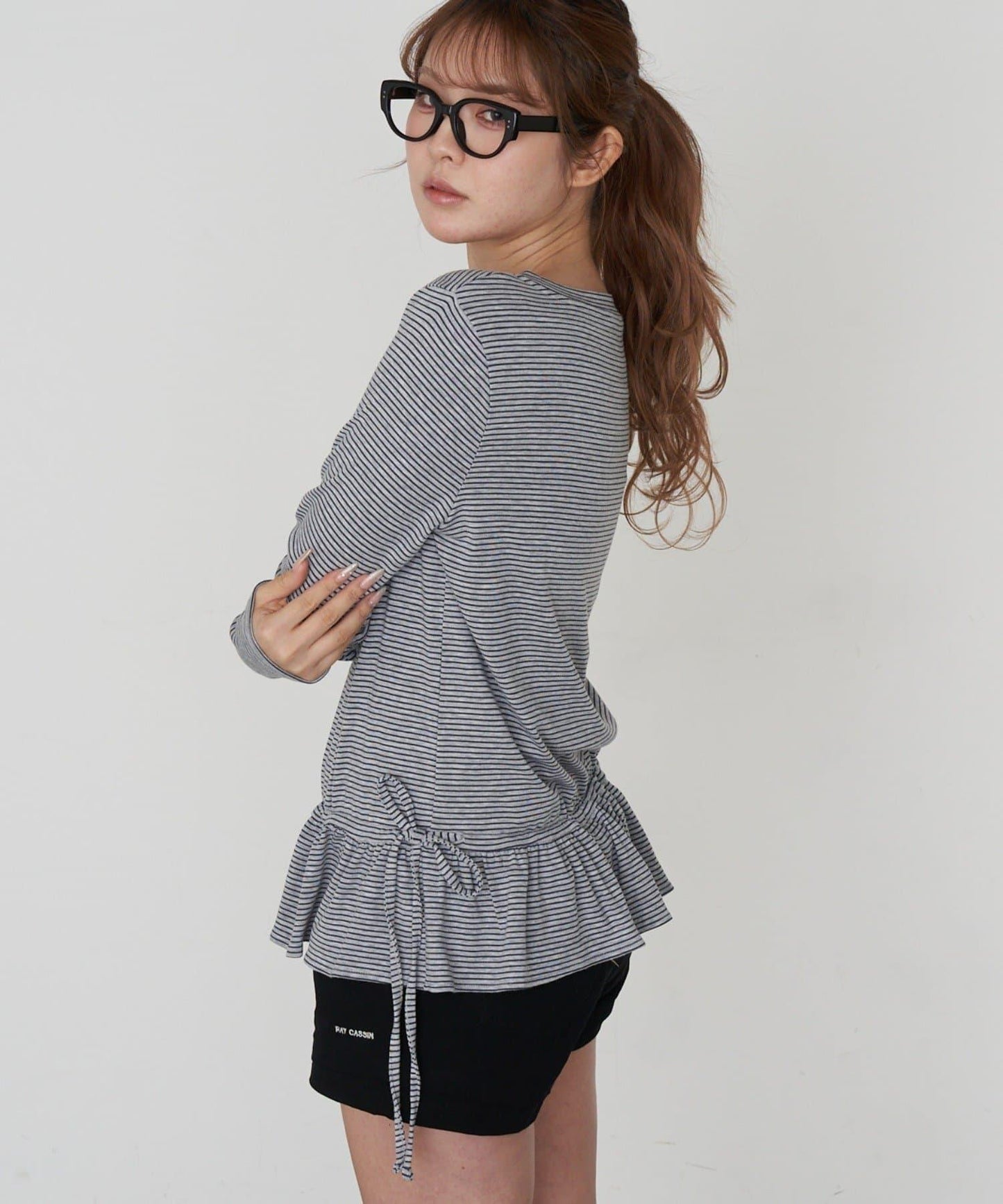 荷葉擺設計長袖T恤