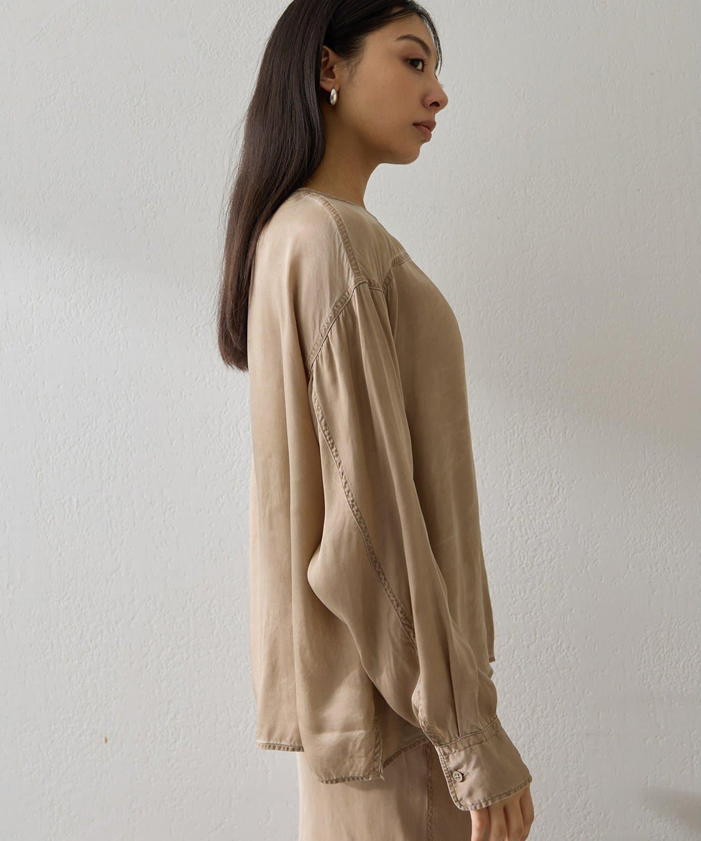 顏料染圓領上衣