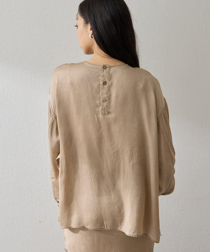 顏料染圓領上衣