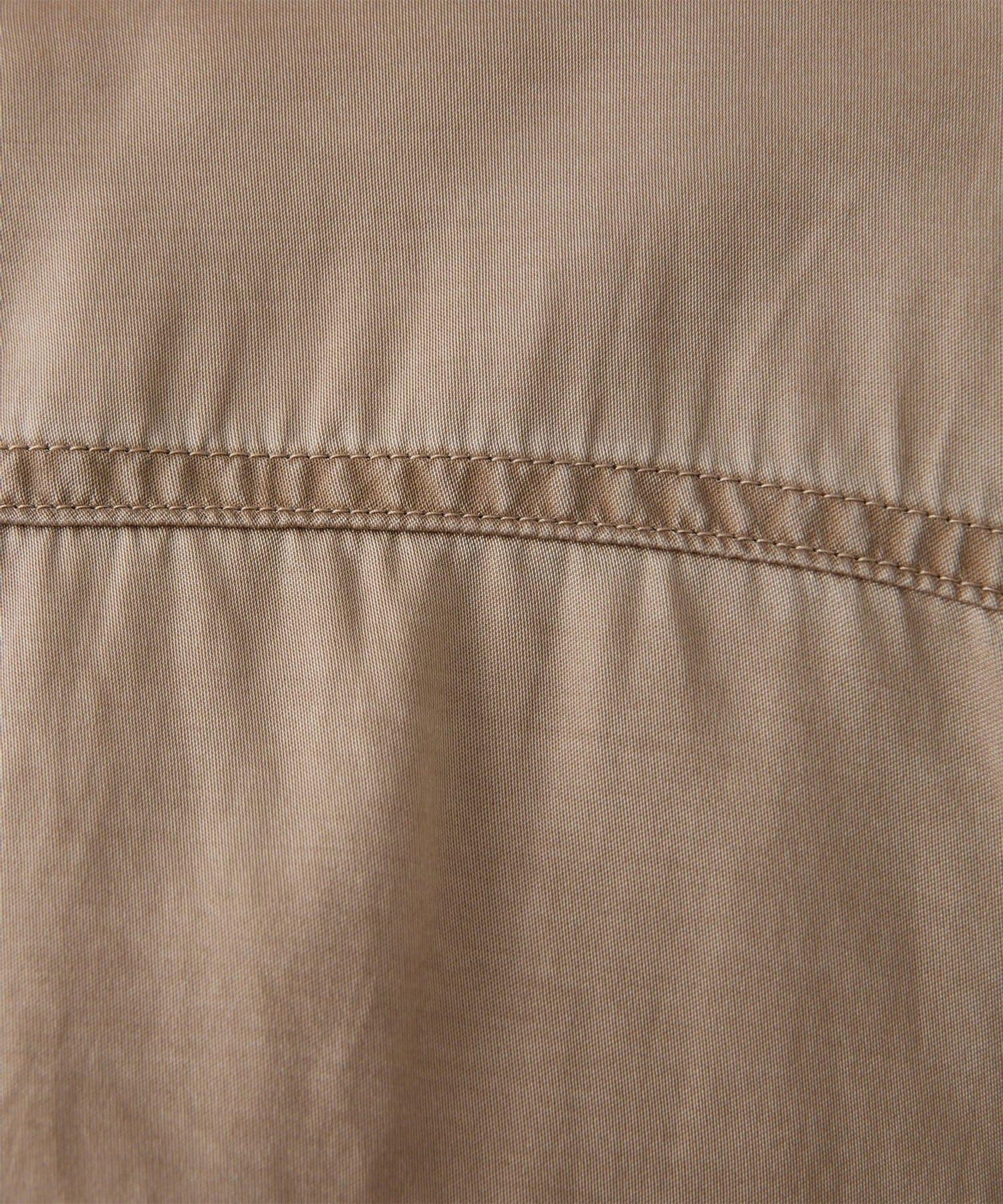 顏料染圓領上衣