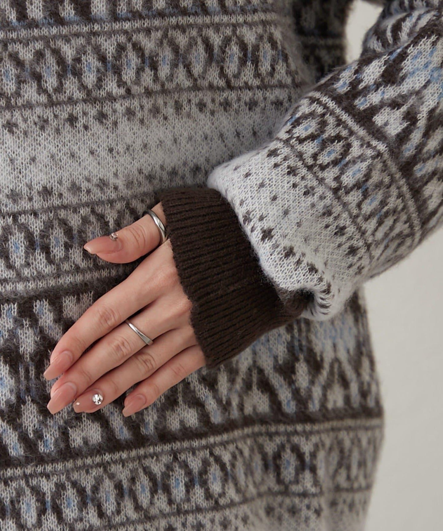 NUNIFE 超起毛提洛風針織上衣