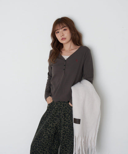 RAY CASSIN 皮革貼片圍巾