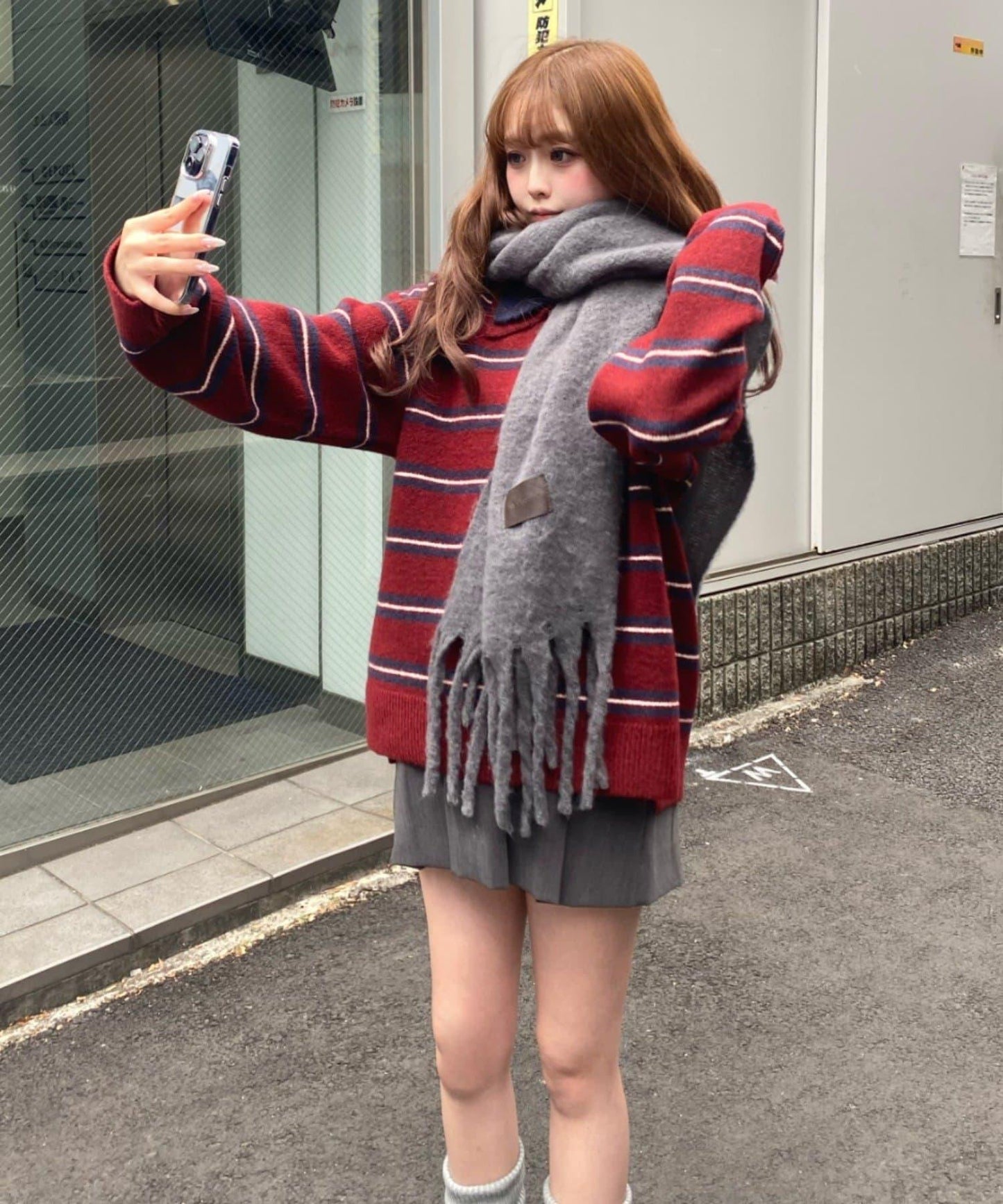 RAY CASSIN 皮革貼片圍巾