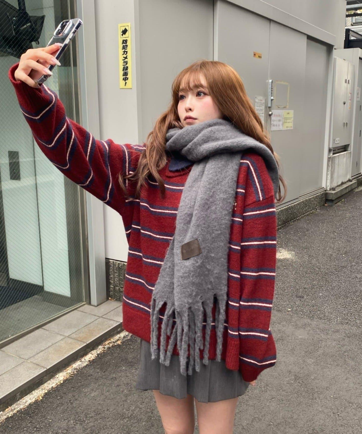 RAY CASSIN 皮革貼片圍巾