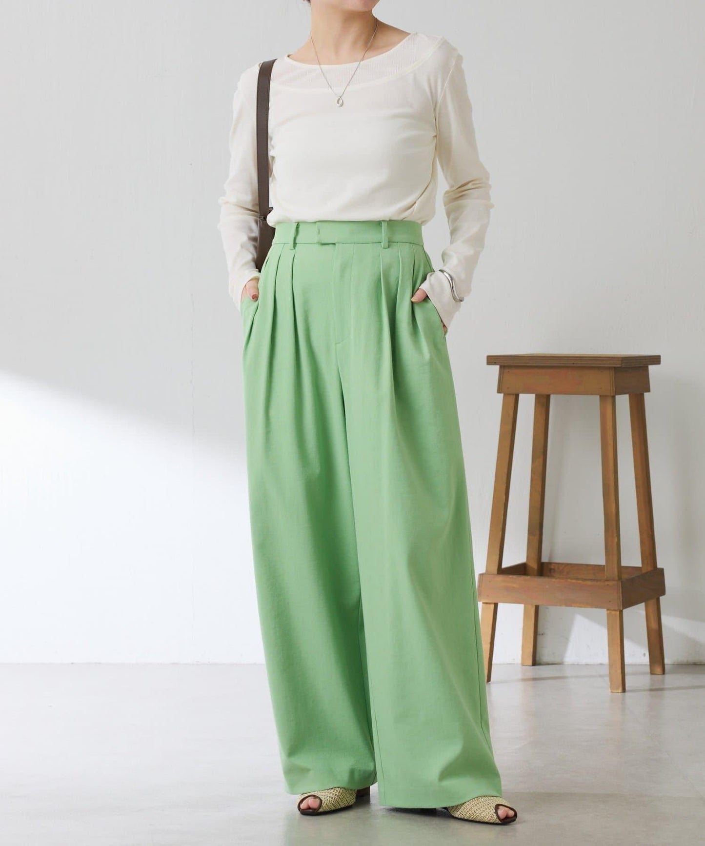 一件即可完成搭配 仿疊穿設計 長袖T恤