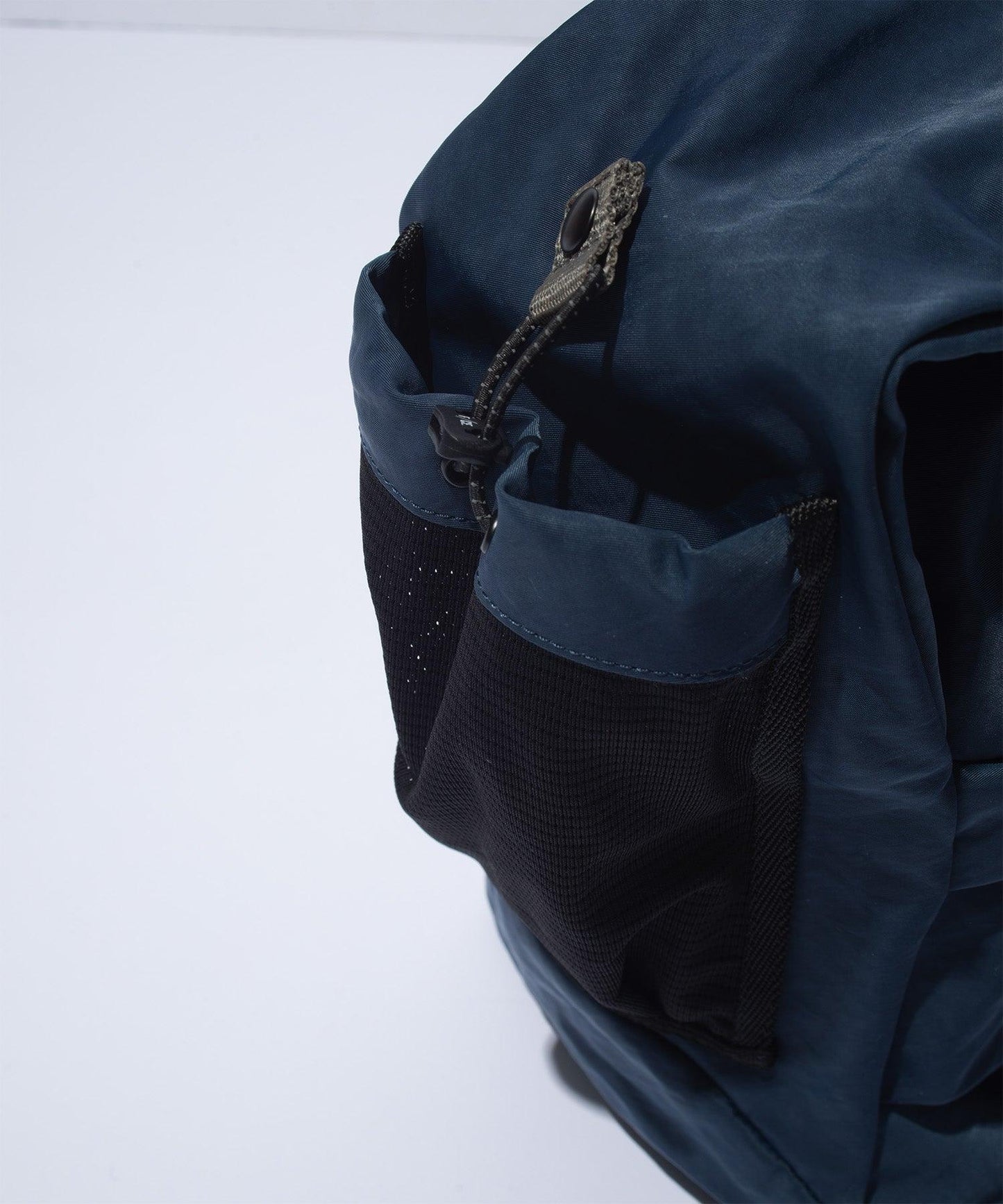 F/CE. TEXTURED TWILL FUROSHIKI 2WAY SHOULDER 紋理斜紋風呂敷設計單肩包