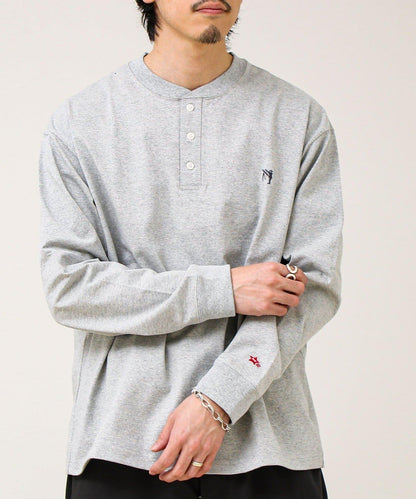 BOY刺繡 內裡漸變 亨利領 長袖T恤