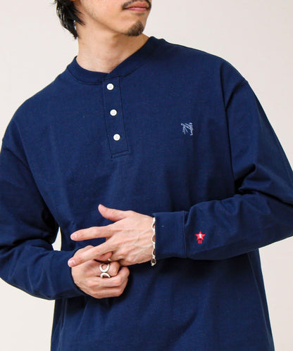 BOY刺繡 內裡漸變 亨利領 長袖T恤