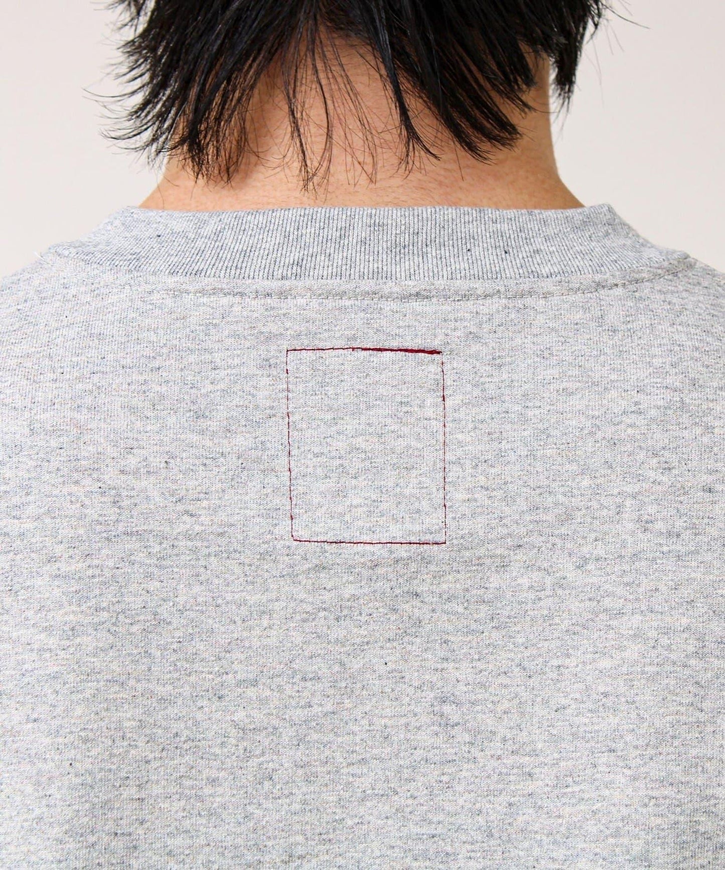 BOY刺繡 內裡漸變 亨利領 長袖T恤