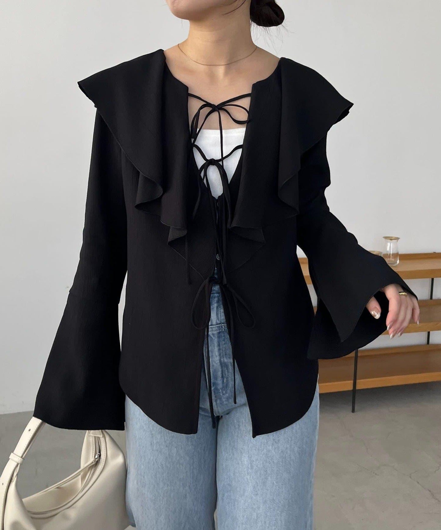 荷葉邊蝴蝶結襯衫