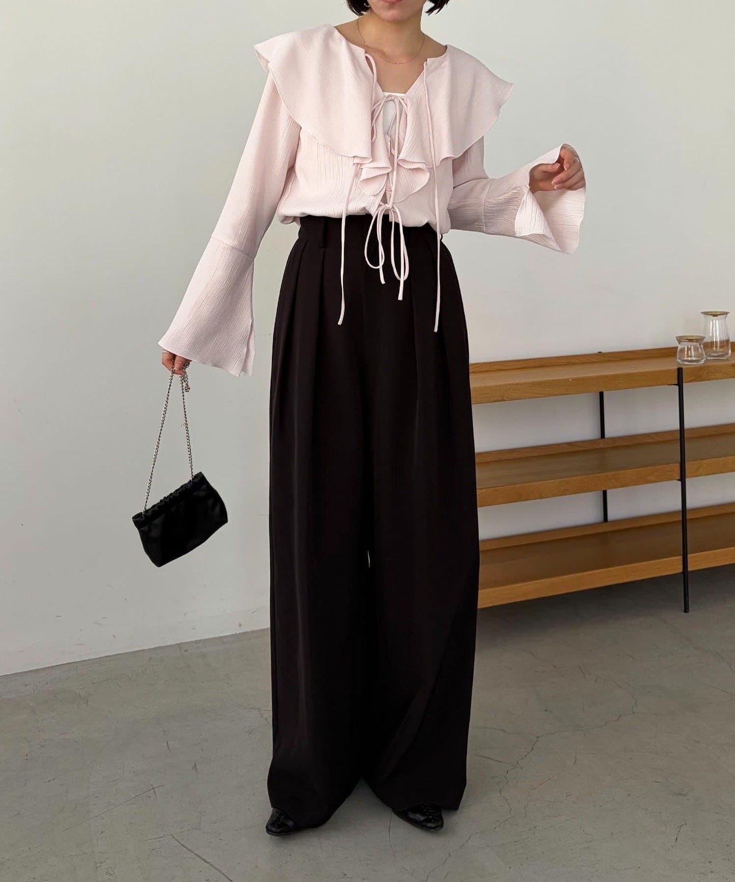 荷葉邊蝴蝶結襯衫