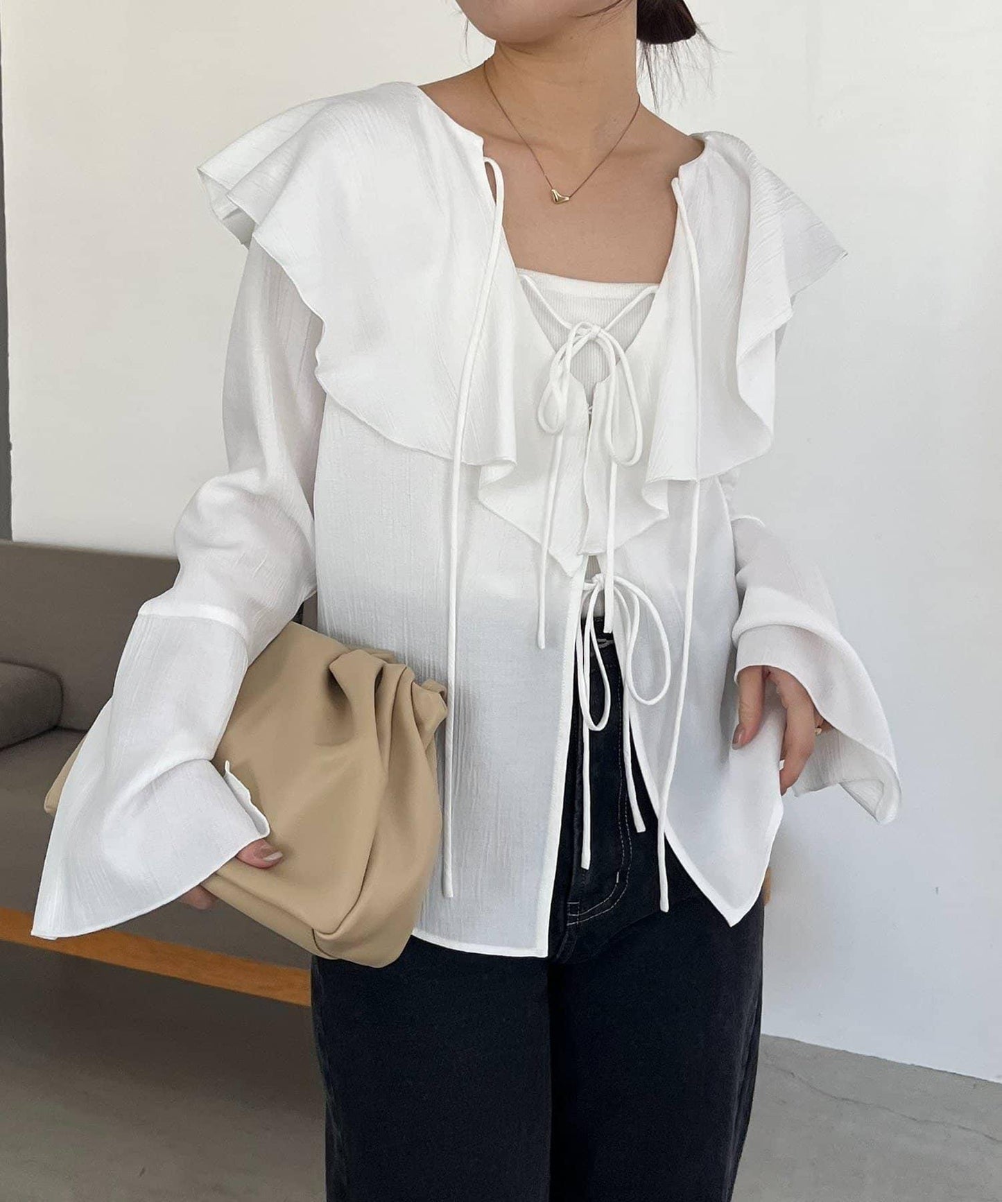 荷葉邊蝴蝶結襯衫