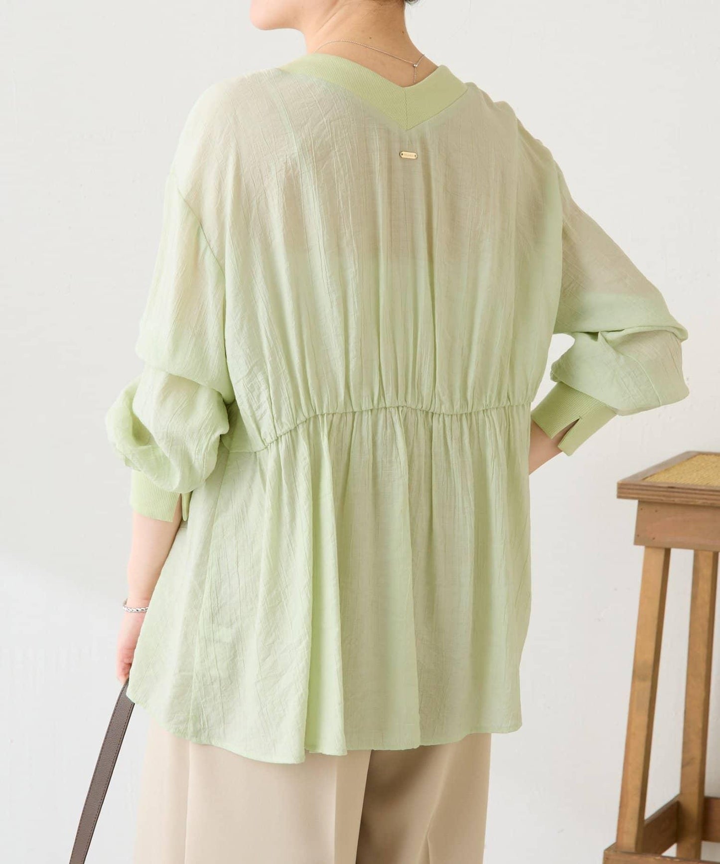 修飾身形 褶皺拼接 襯衫式開衫