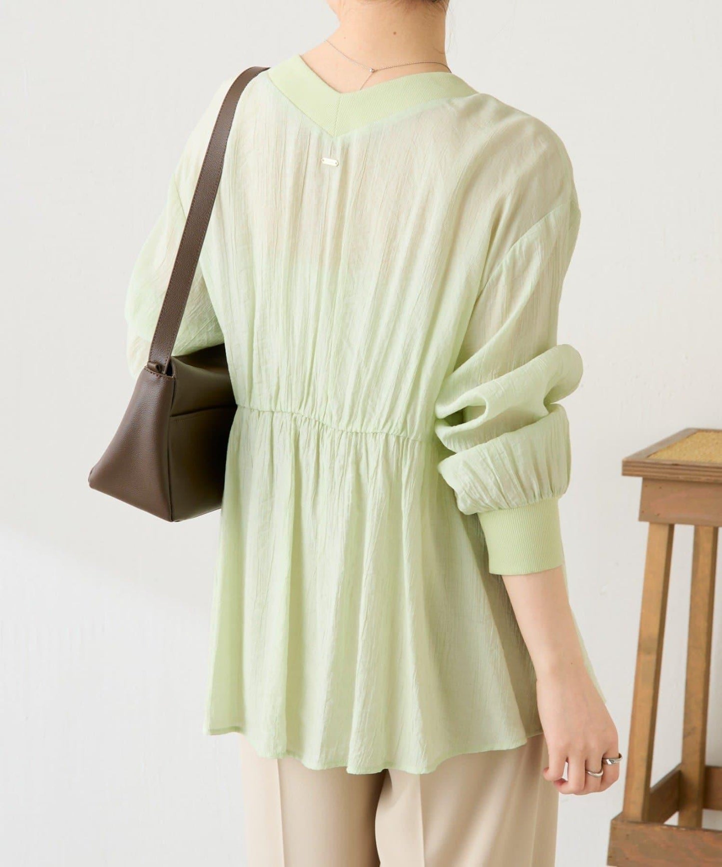 修飾身形 褶皺拼接 襯衫式開衫