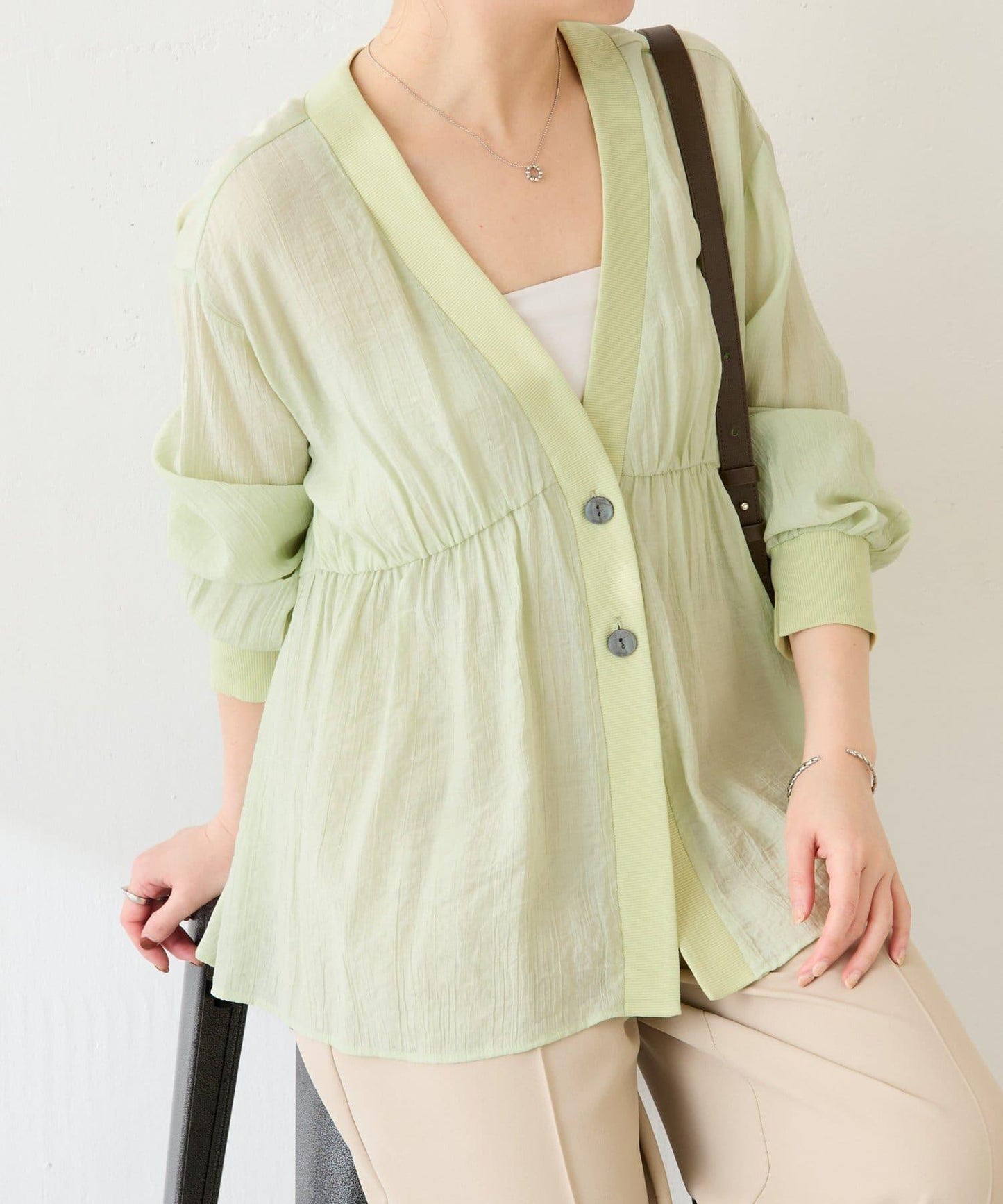 修飾身形 褶皺拼接 襯衫式開衫