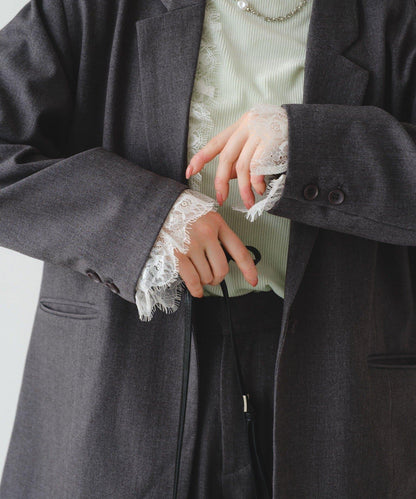 可拆卸蕾絲多方式設計夾克