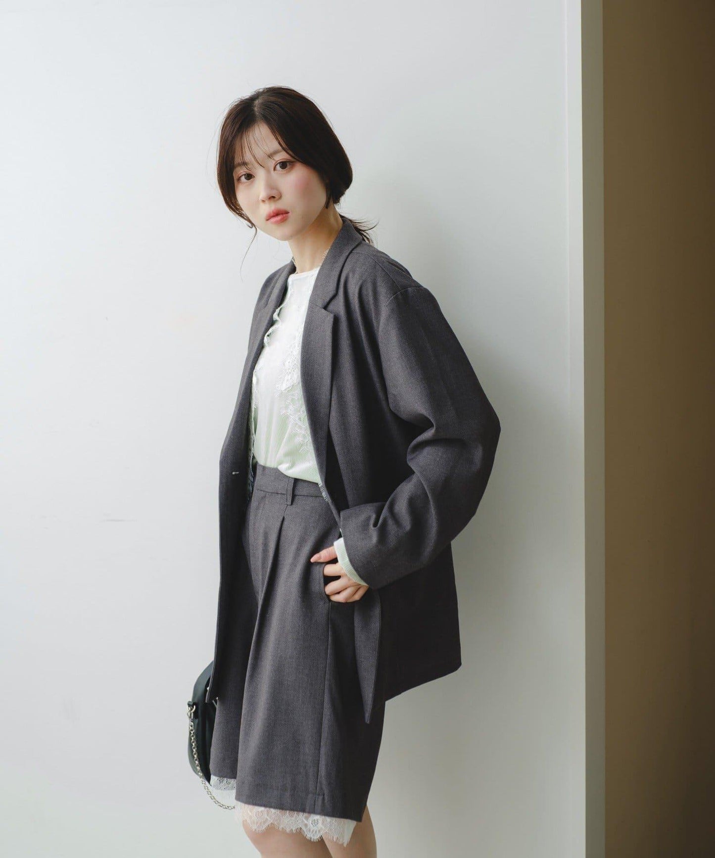 可拆卸蕾絲多方式設計夾克