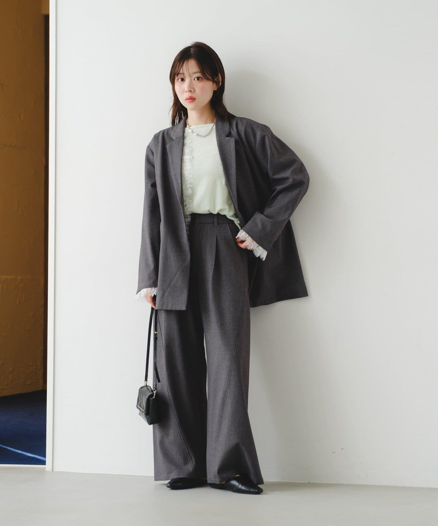 可拆卸蕾絲多方式設計夾克