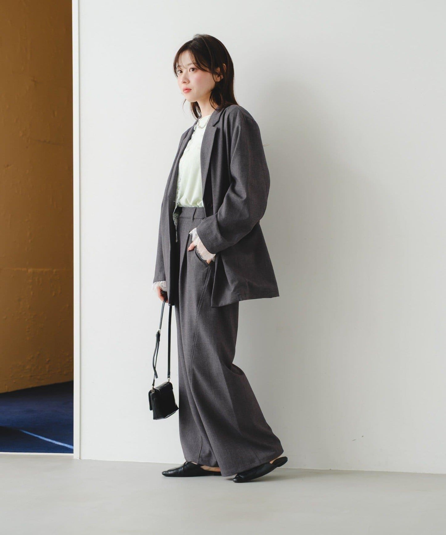 可拆卸蕾絲多方式設計夾克